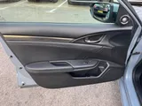 2017 Honda Civic thumbnail 39