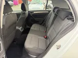 2016 Volkswagen Golf thumbnail 37