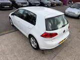 2016 Volkswagen Golf thumbnail 11