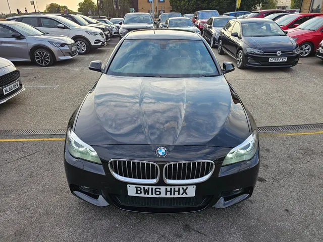 2016 BMW 5 Series — photo 3