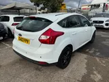 2013 Ford Focus thumbnail 11