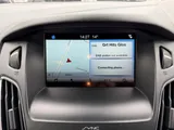 2017 Ford Focus thumbnail 25