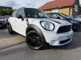 2015 Mini Countryman thumbnail 1