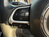 2019 Jeep Compass thumbnail 33