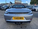 2019 Porsche 718 thumbnail 18