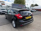 2014 Ford Focus thumbnail 9