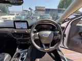 2019 Ford Focus thumbnail 23