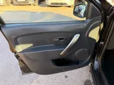 2014 Dacia Sandero thumbnail 37