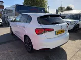 2017 Fiat Tipo thumbnail 10