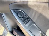 2018 Ford Focus thumbnail 19
