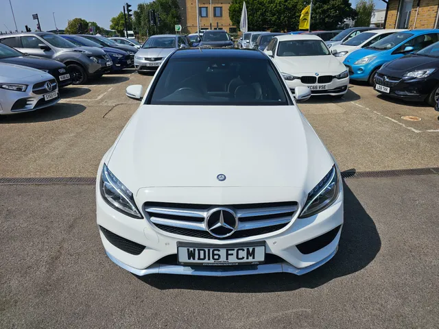 2016 Mercedes-Benz C-Class — photo 3
