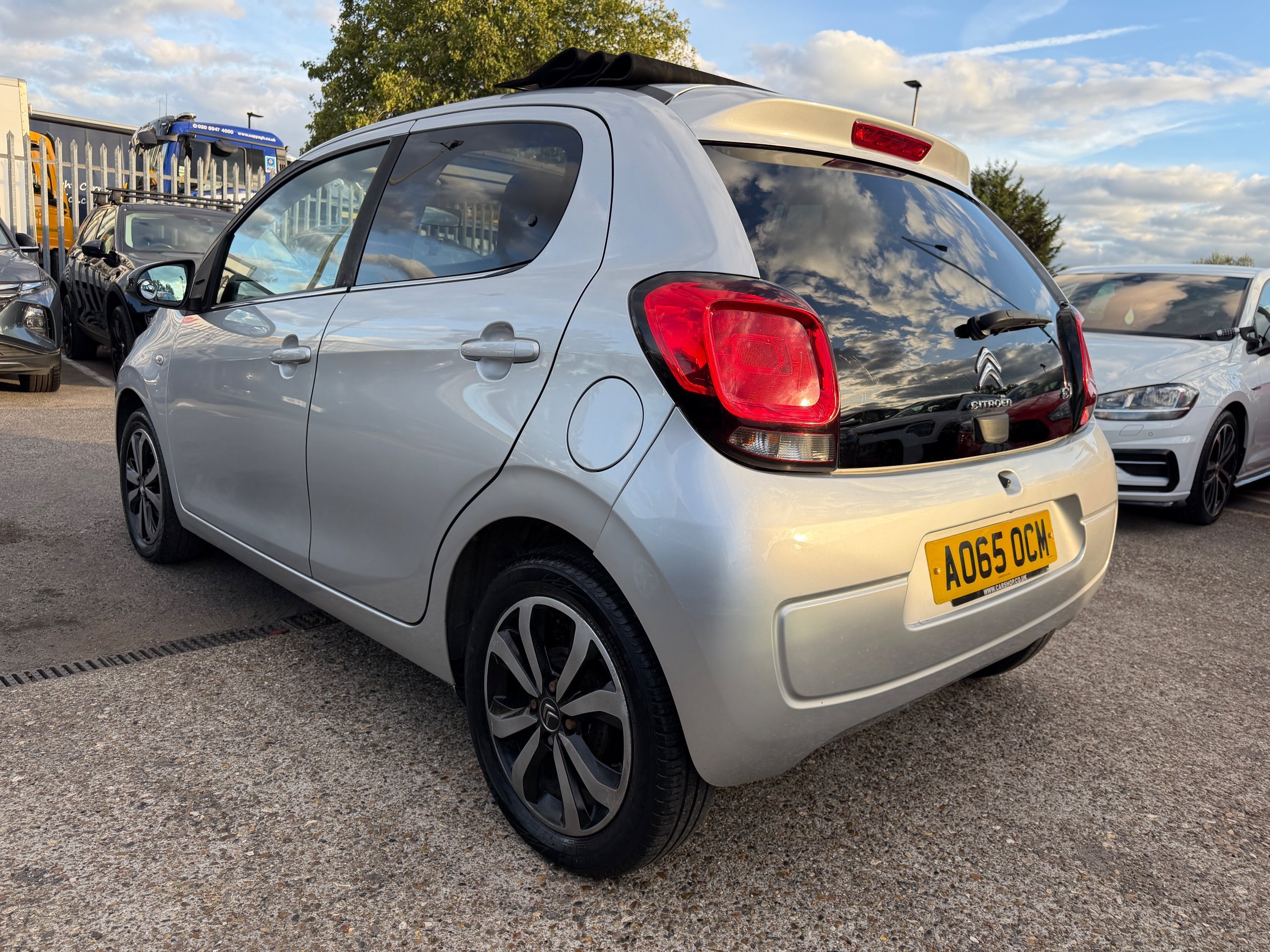 2015 Citroen C1 thumbnail 10