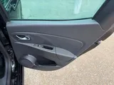 2018 Renault Clio thumbnail 37