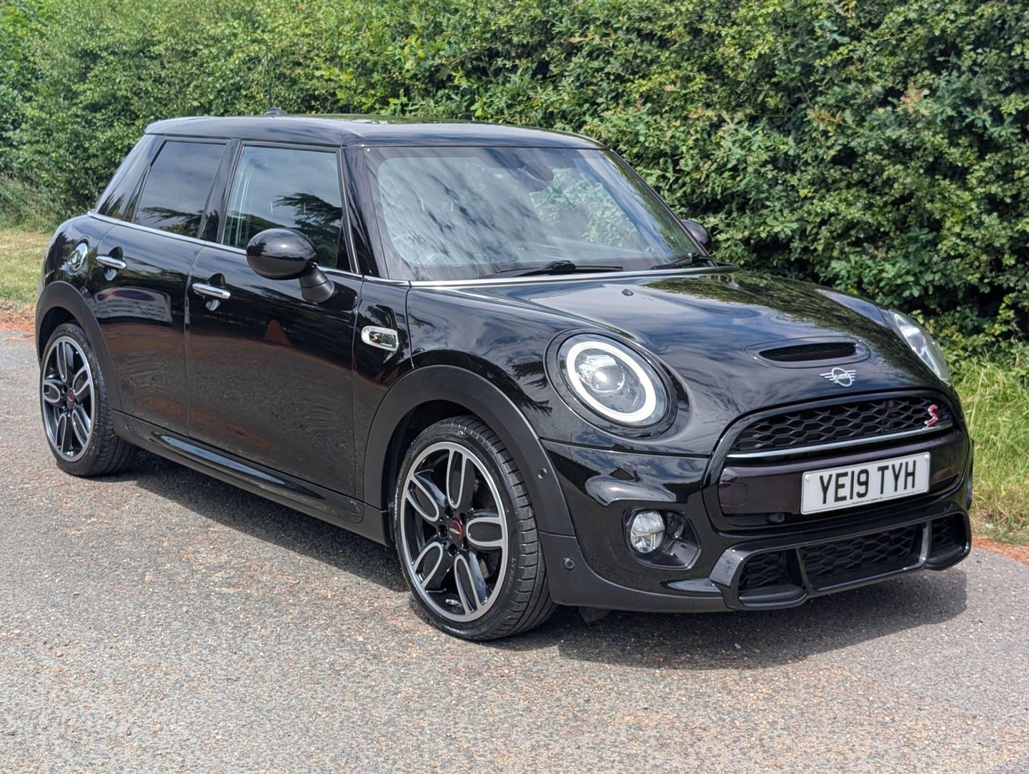 Mini Hatch