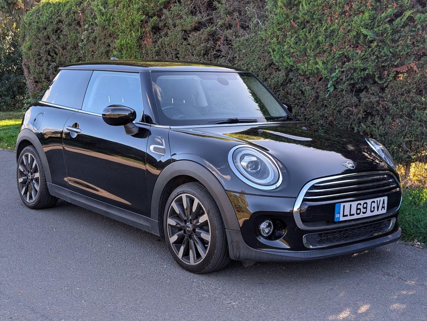 Mini Hatch