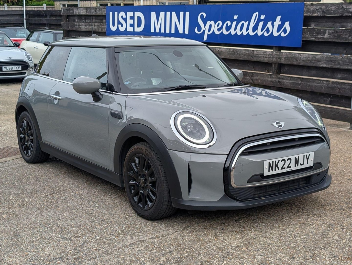 Mini Hatch