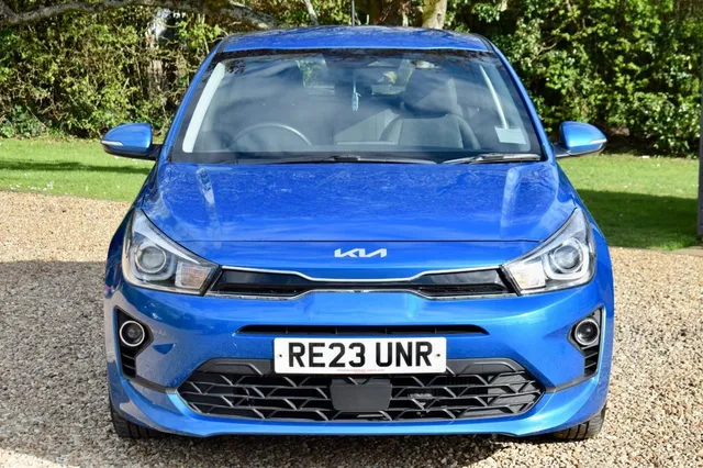 2023 KIA Rio — photo 2