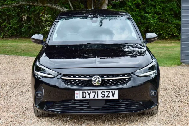 2021 Vauxhall Corsa — photo 2