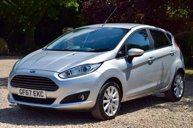2017 Ford Fiesta — photo 3