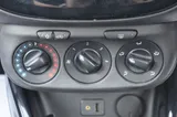 2015 Vauxhall Corsa thumbnail 40