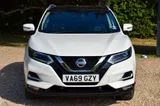 2020 Nissan Qashqai thumbnail 2