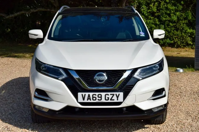 2020 Nissan Qashqai — photo 2