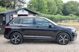 2018 Volkswagen Tiguan thumbnail 10