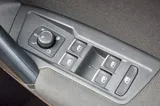 2018 Volkswagen Tiguan thumbnail 14
