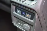 2018 Volkswagen Tiguan thumbnail 25