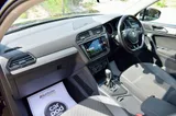 2018 Volkswagen Tiguan thumbnail 28