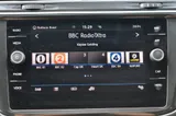 2018 Volkswagen Tiguan thumbnail 46