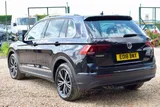 2018 Volkswagen Tiguan thumbnail 57