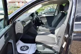 2018 Volkswagen Tiguan thumbnail 80