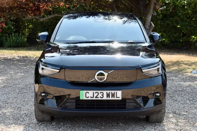 2023 Volvo C40 — photo 2