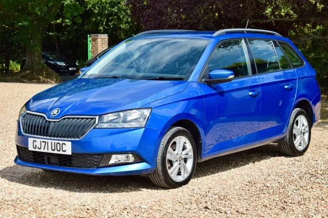 2021 Skoda Fabia — photo 3