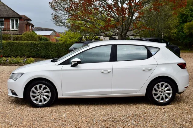 2013 SEAT Leon — photo 4