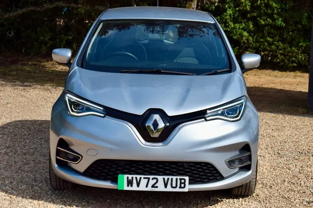 2022 Renault Zoe — photo 2
