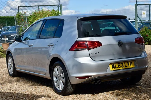 2013 Volkswagen Golf — photo 4