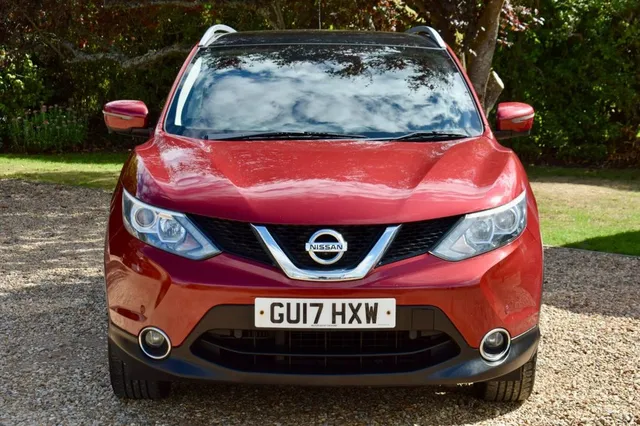 2017 Nissan Qashqai — photo 2