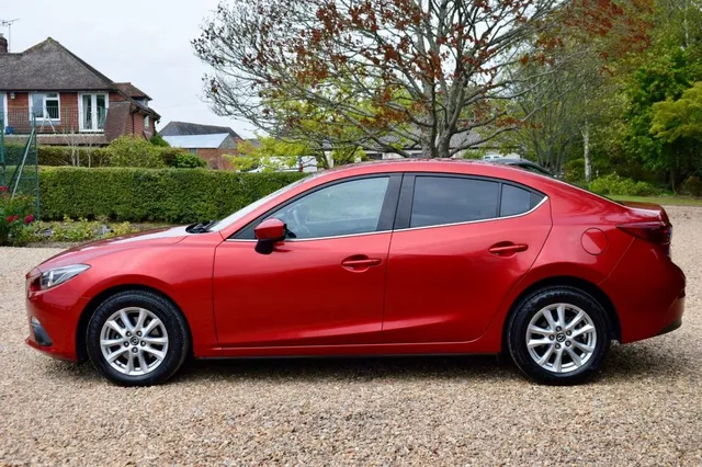 2016 Mazda Mazda3 — photo 4