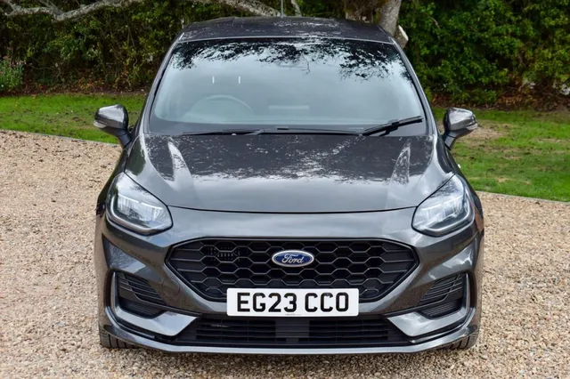 2023 Ford Fiesta — photo 2