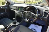 2016 KIA Sportage thumbnail 18
