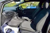 2017 Ford Fiesta thumbnail 29