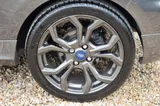 2017 Ford Fiesta thumbnail 16