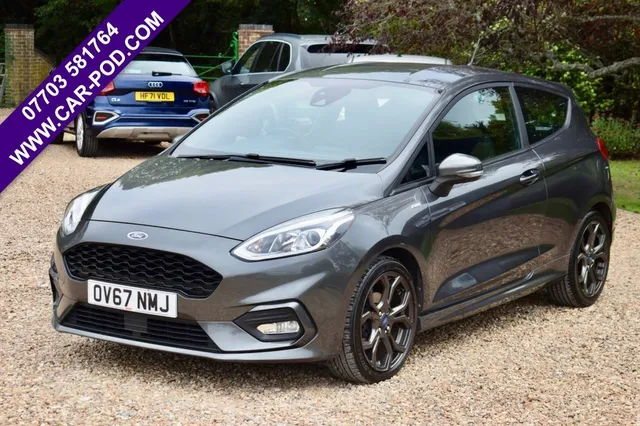 2017 Ford Fiesta — photo 3