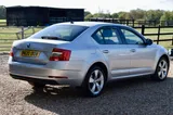 2020 Skoda Octavia thumbnail 9