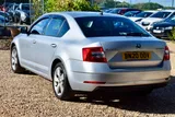 2020 Skoda Octavia thumbnail 60