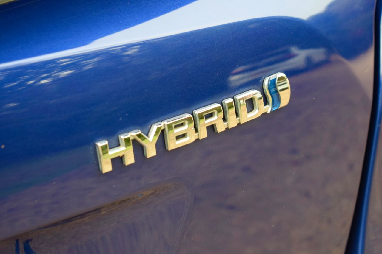 2016 Toyota Prius thumbnail 55