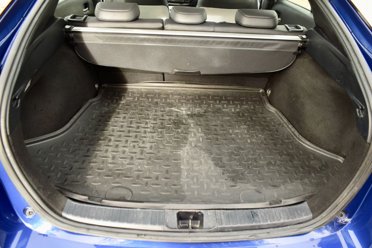 2016 Toyota Prius thumbnail 58