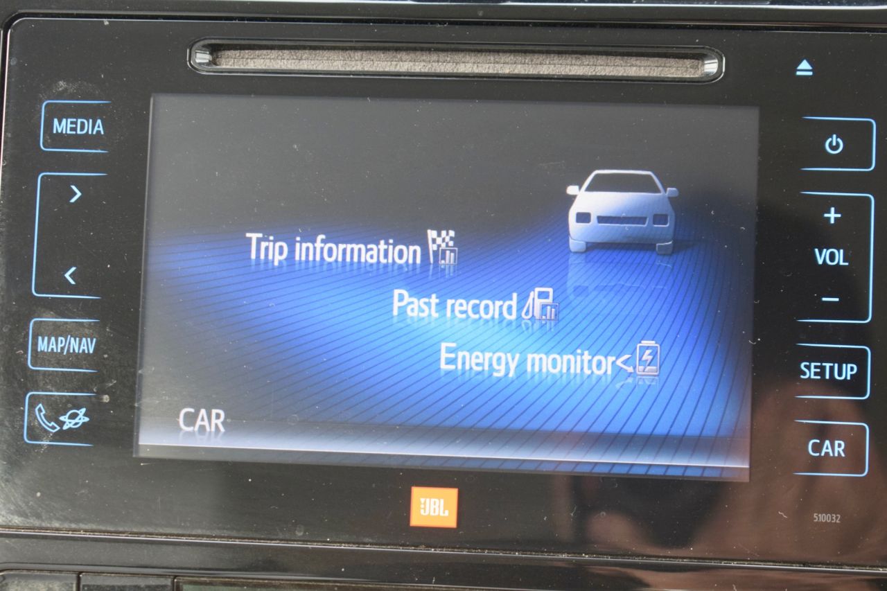 2016 Toyota Prius thumbnail 93